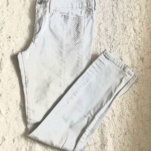 Club Monaco women’s Pants boutique.